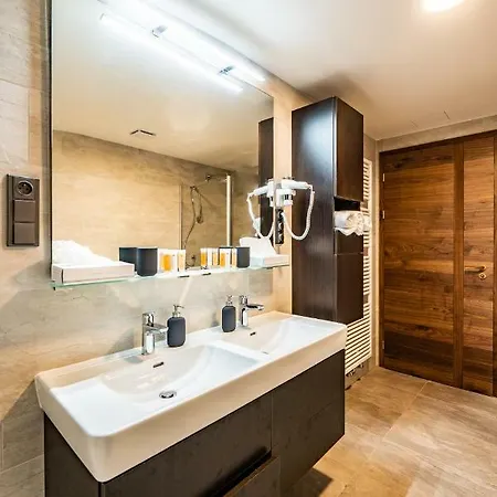 Adélka špindlerův Mlýn Apartman *